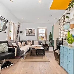  Apartment Guestready - Artsy Penthouse In Heart Of The United Kingdom