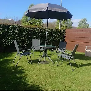  Apartment The Cozy Stay, Sleeps 6 , 2 Large Parking Spaces, Private Garden Walking Distance To Bay And Centre Pets Welcome United Kingdom